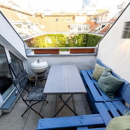 Luxurious Maisonette Apartment At The Heart Of Vienna Exterior photo